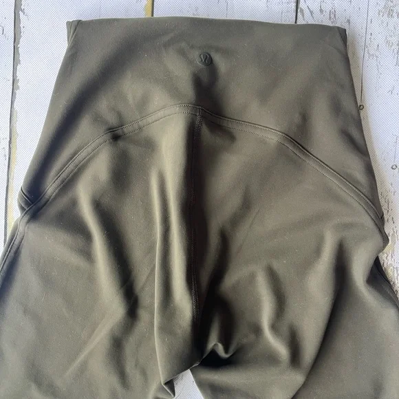 Lulu Green High Waist Leggings size 2 olive green - Picture 4 of 7